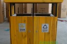 公園垃圾桶什么材質(zhì)好?木制垃圾桶備受矚目