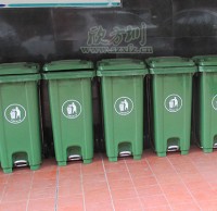 社區(qū)塑料垃圾桶