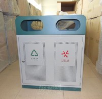 廣場(chǎng)鋼制垃圾桶
