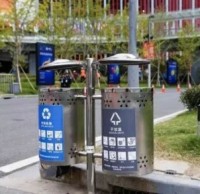 第二屆進(jìn)博會召開在即，近4000個(gè)分類垃圾桶“上崗”