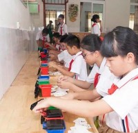 垃圾分類宣傳進校園,學(xué)生爭當(dāng)垃圾分類達人