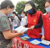 官塘社區(qū)開展垃圾分類宣傳志愿服務(wù)活動(dòng)